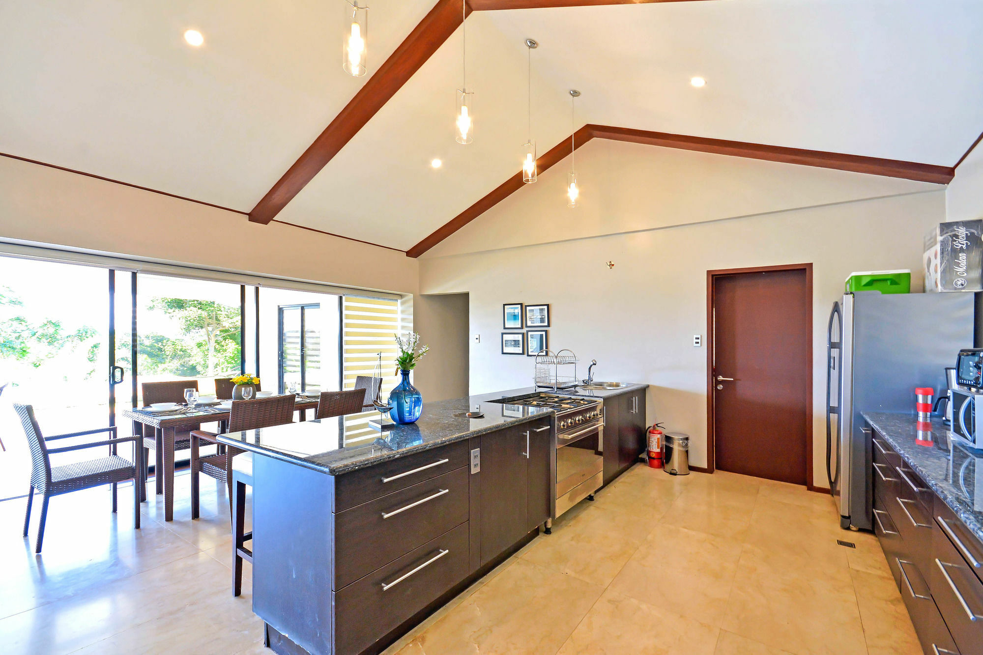 One Hagdan Villas Yapak Exterior foto